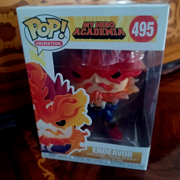 Funko Pop! Endeavor My Hero Academia Gamestop Exclusive #495 w/Protector - Picture 2 of 7